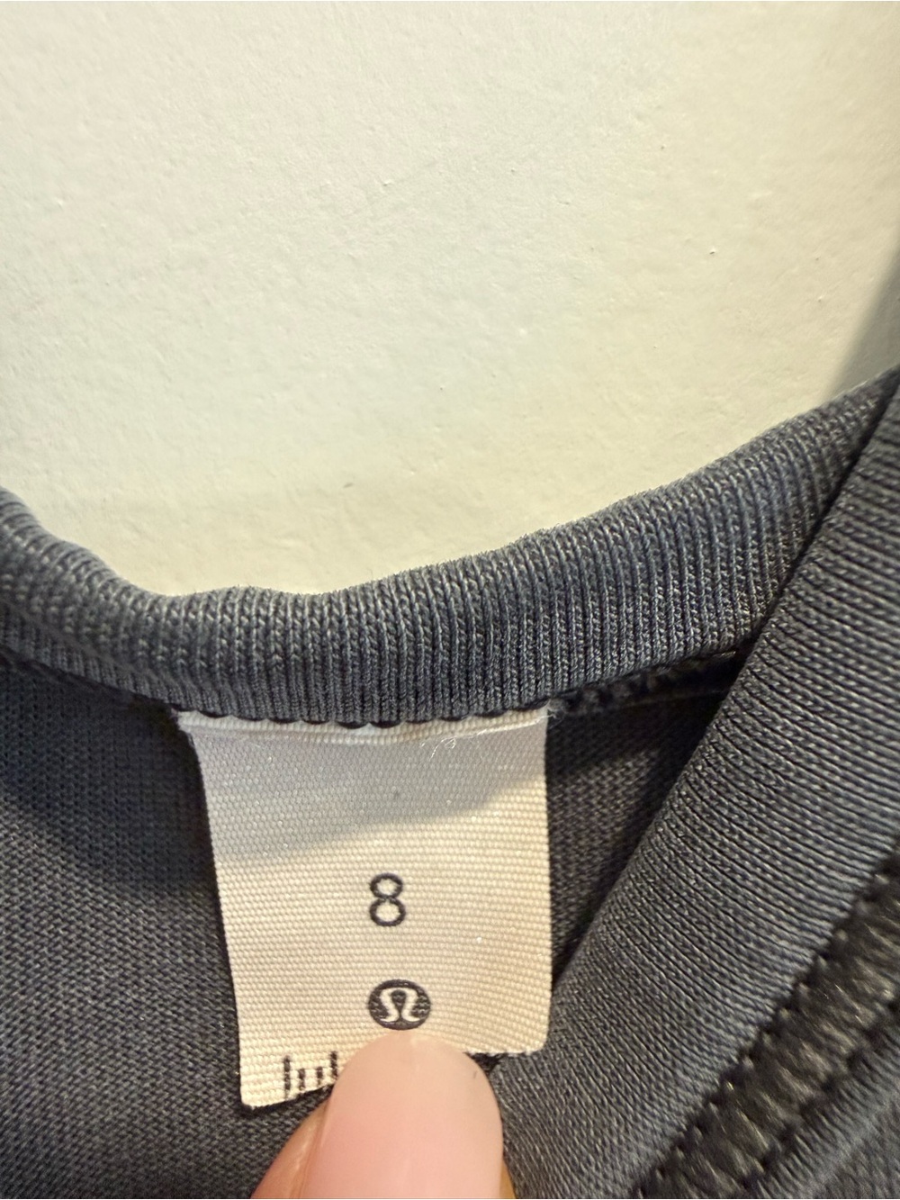 lululemon athletica Women's Gray Ease Of It All Scoop Neck Tank - Size 8 - Picture 14 of 14